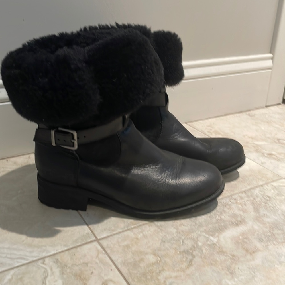 Ugg Pernille boot EUC hard to find black:Make offer!
